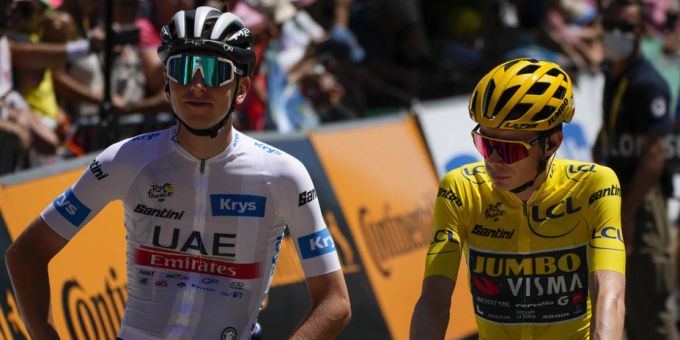 Tadej Pogacar (l.) und Jonas Vingegaard (r.) liegen nach 13 Etappen nur neun Sekunden auseinander. Pogacar Vingegaard Tour de France