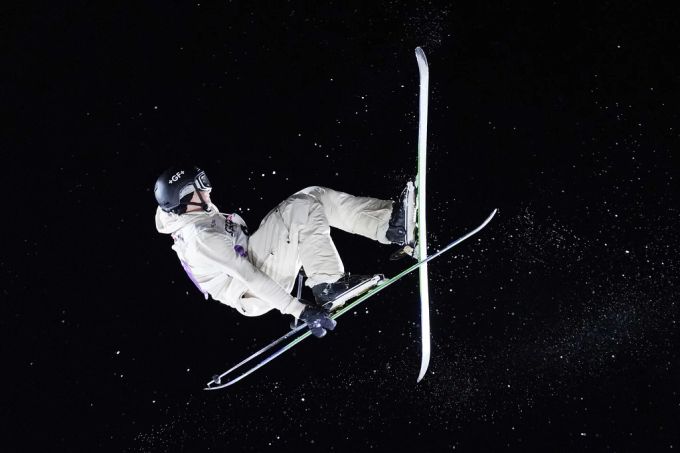 Beim Big Air Chur treten viele Sportler an. scooter big air chur