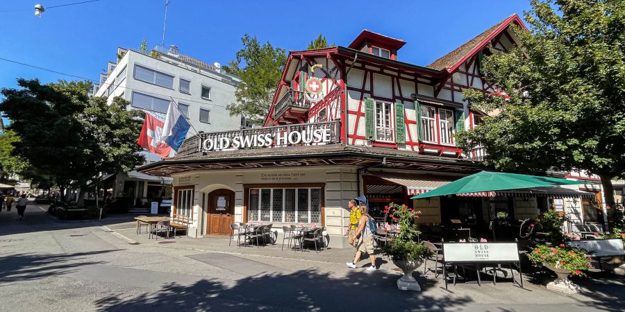 Das Old Swiss House beim Löwenplatz in der Stadt Luzern.