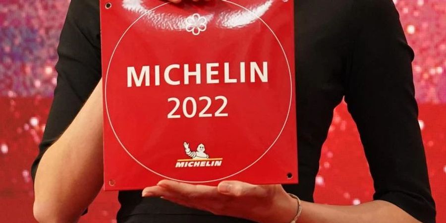 Ausgezeichnet: Im neuen «Guide Michelin» sind genau 327 Sterne-Restaurants zu finden. Foto: Marcus Brandt/dpa