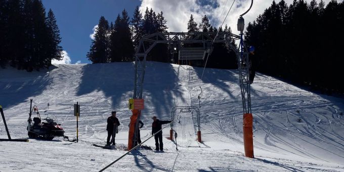 Flumserberg SG: Skifahrer wird durch Seil von Bügellift verletzt. Flumserberg SG