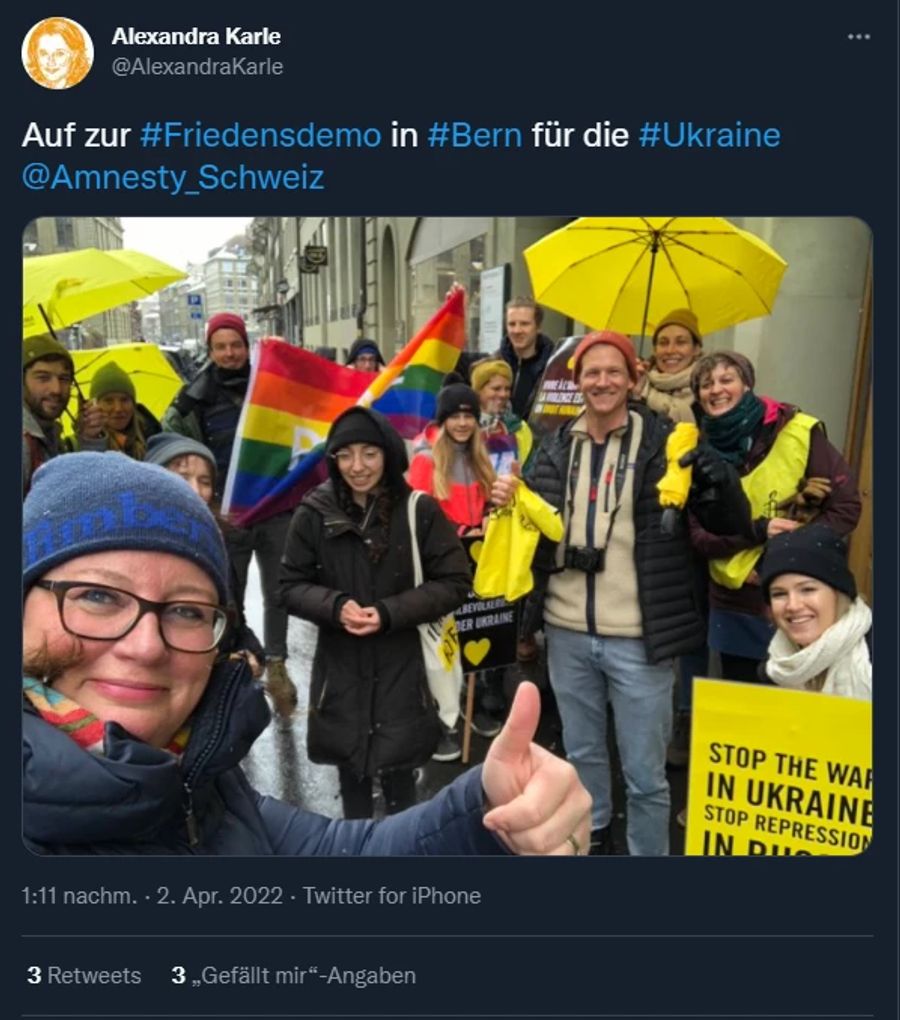 Die Direktorin von Amnesty Schweiz an der Demo in Bern.