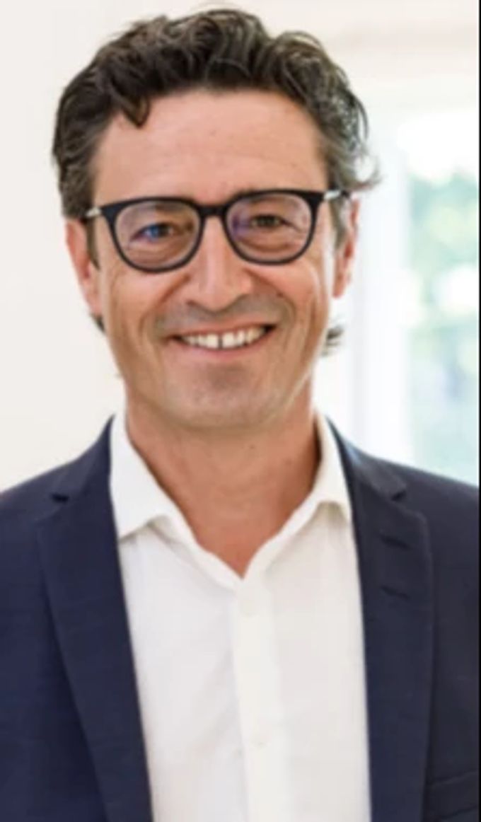 Der Zukunftsforscher Georges T. Roos. Roos