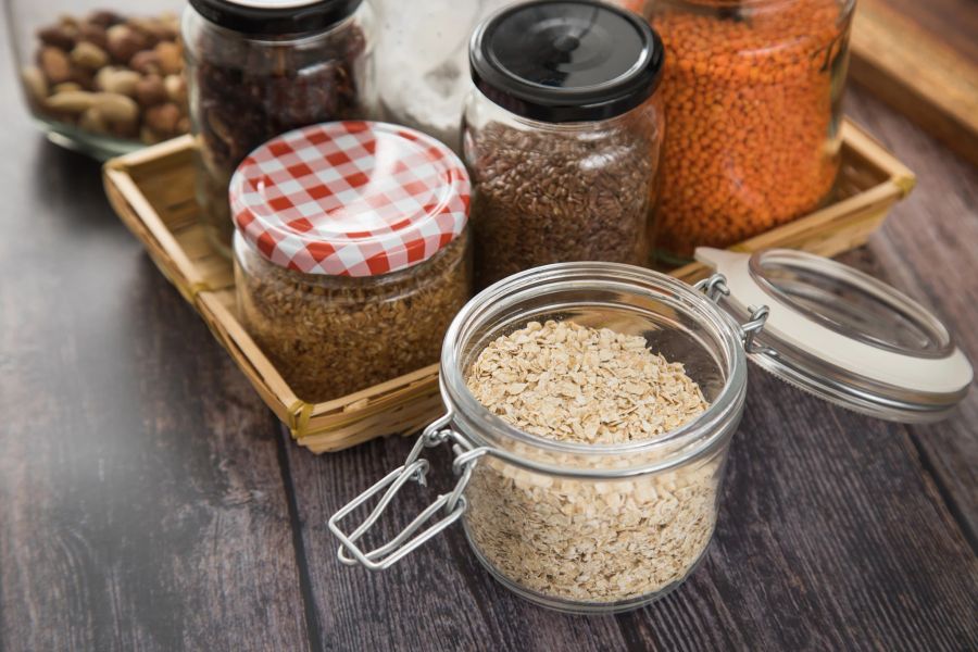 Einweckgläser Haferflocken Hülsenfrüchte Leinsamen