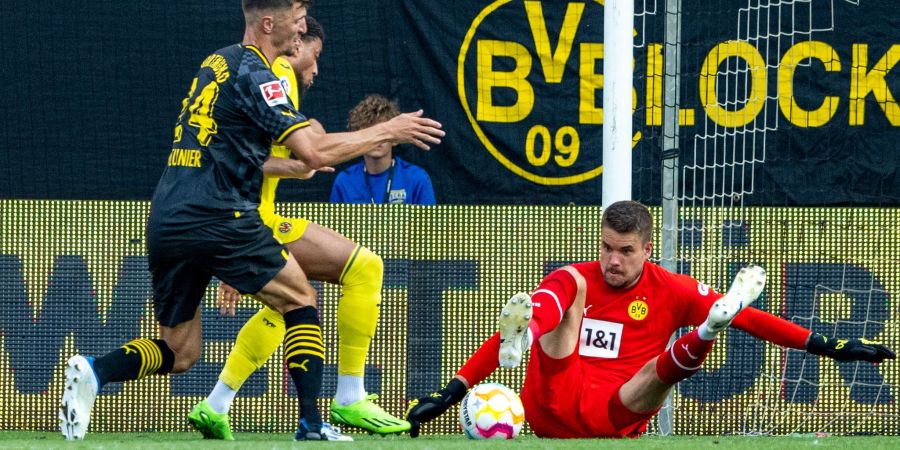 Musste gegen Villarreal zweimal hinter sich greifen: BVB-Torwart Alexander Meyer.