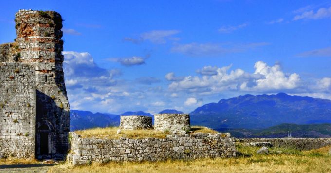 Bis zur Jahrhundertwende sollte es keine politischen Erfolge mehr seitens der Albaner geben. Albanien
