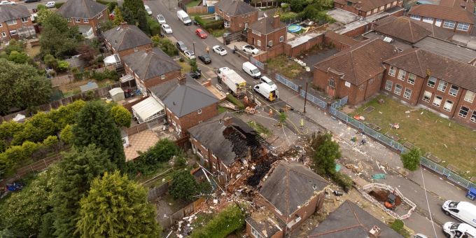 Ein Haus im englischen Birmingham ist durch eine Explosion zerstört worden. Ein Haus im englischen Birmingham ist durch eine Explosion zerstört worden.