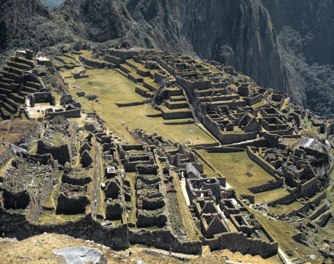 Die Ruinenstadt Machu Picchu wurde im 15. Jahrhundert von den Inkas errichtet. Machu Picchu