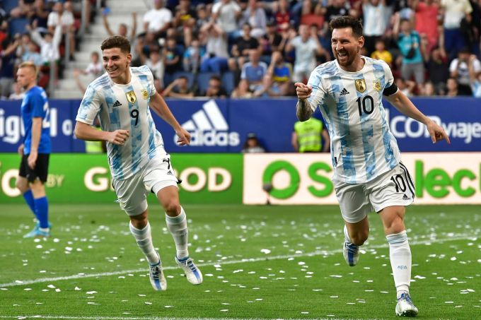 Lionel Messi zeigt sich in Torlaune und läuft bei der Nationalmannschaft aktuell zur Hochform auf. Lionel Messi