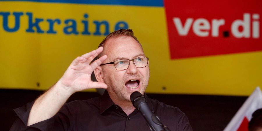 Der Bundesvorsitzende Frank Werneke bei einer Verdi-Kundgebung in Gelsenkirchen.