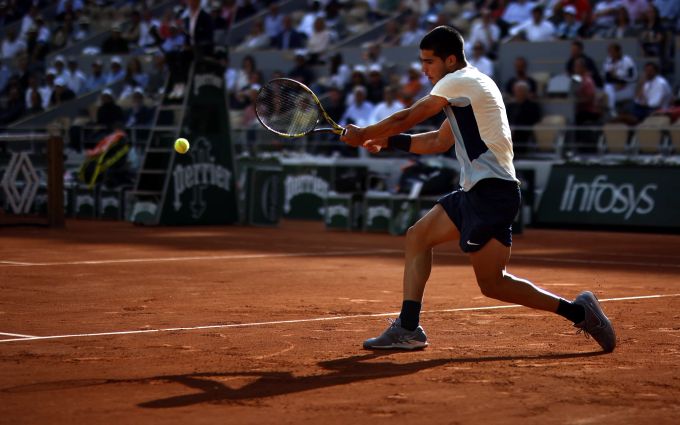 Carlos Alcaraz im Viertelfinal der French Open gegen Alexander Zverev. Zverev Alcaraz French Open