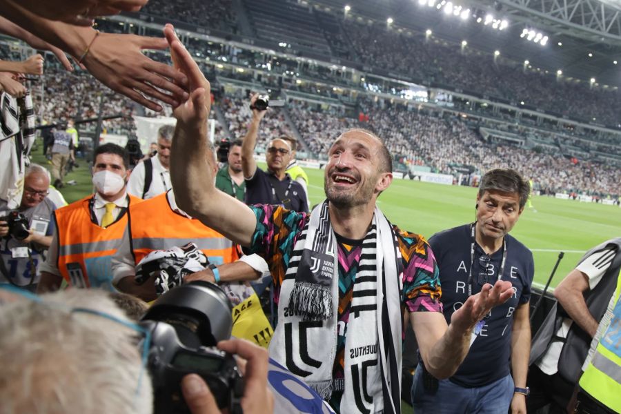 Giorgio Chiellini verabschiedete sich von den Juve-Fans. Claudio Benedetto/LPS via ZUMA Press Wire/dpa