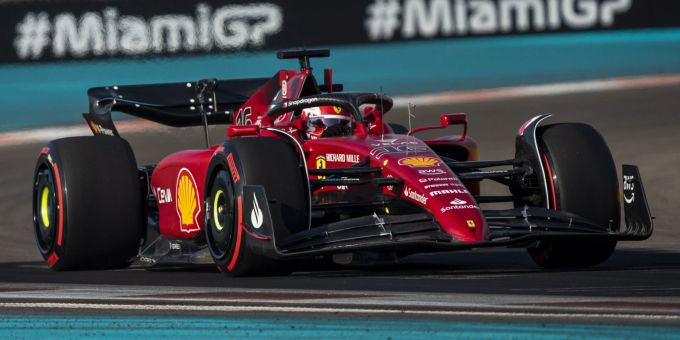 Charles Leclerc (Ferrari) startet beim Miami-GP der Formel 1 von der Pole Position. Charles Leclerc Formel 1