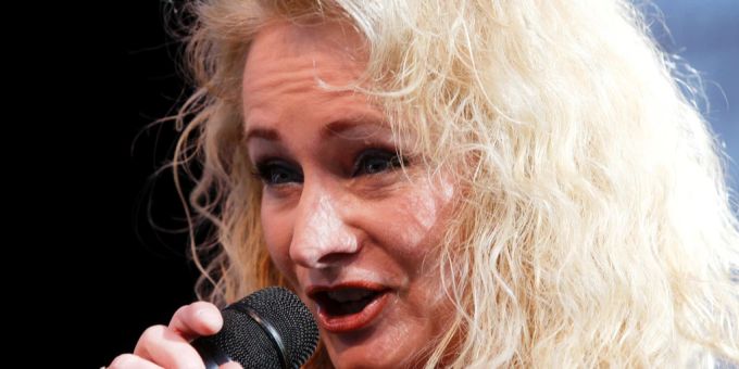 ESC-Ikone - Nicole hat sich auch mit Corona infiziert ESC-Ikone - Nicole hat sich auch mit Corona infiziert