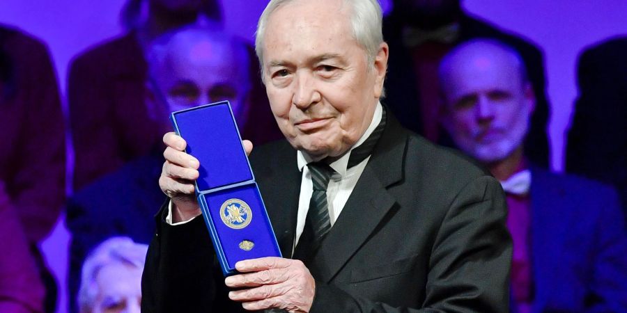 Der tschechische Dirigent Libor Pesek ist tot. Er starb am 23.10.2022 im Alter von 89 Jahren.