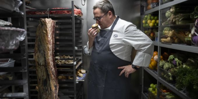 18 Punkte - Benoît Carcenat in Rougemont VD ist Koch des Jahres 2023