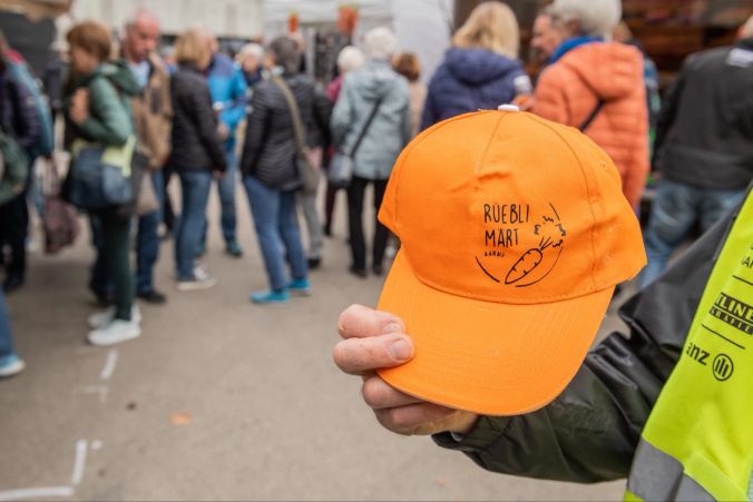 Die Kappe des "Rüebli Märt" OK Teams.