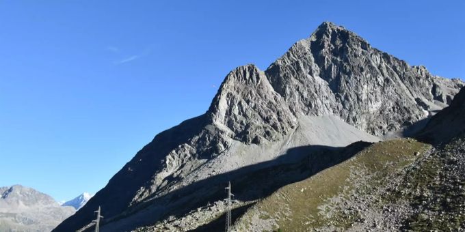 Ein Alpinist ist am Piz Polaschin abgestürzt. Alpinist abgestürzt
