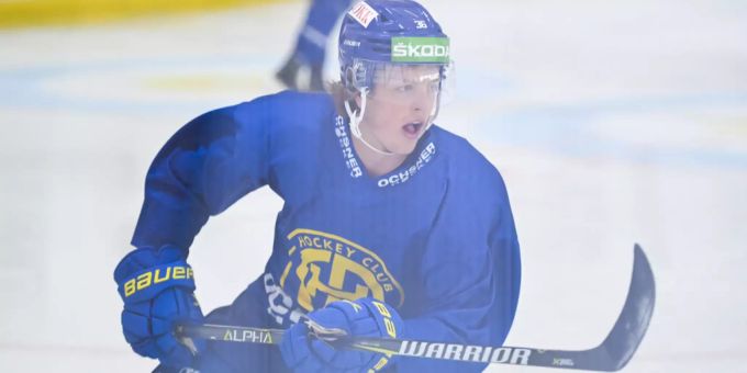 Simon Knak im Dress des HCD. HC Davos