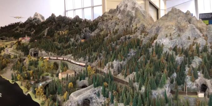 Das Gotthardbahnmodell im Verkehrshaus der Schweiz Verkehrshaus der Schweiz