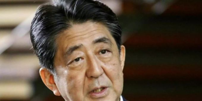 Japans Premierminister Shinzo Abe tritt aus gesundheitlichen Gründen zurück. Foto: Uncredited/Kyodo News/AP/dpa Japans Premierminister Shinzo Abe tritt aus gesundheitlichen Gründen zurück. Foto: Uncredited/Kyodo News/AP/dpa