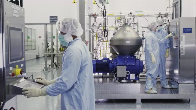 Ein Bild aus einem Regeneron-Labor: Die Antikörper-Produktion ist auf Bio-Reaktoren und andere aufwändige Machanismen angewiesen. Coronavirus Donald Trump Regeneron
