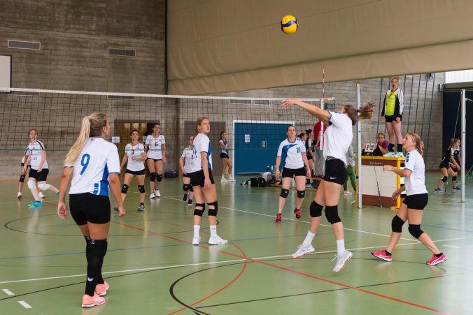 Schiedsrichterinnen wachen mit Argusaugen