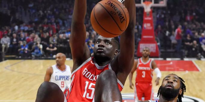 Clint Capela gelingen gegen New Orleans 13 Punkte. Clint Capela gelingen gegen New Orleans 13 Punkte.