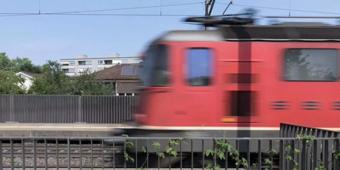 Keine Verletzten - Lokomotive in Brugg AG in Brand geraten