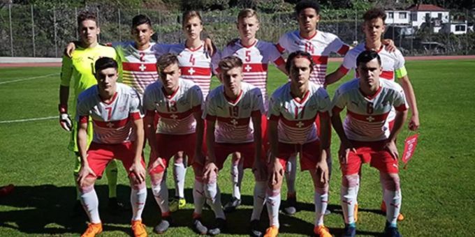 Die U17 beendet die zweite Quali-Runde als Gruppensieger. Die U17 beendet die zweite Quali-Runde als Gruppensieger.