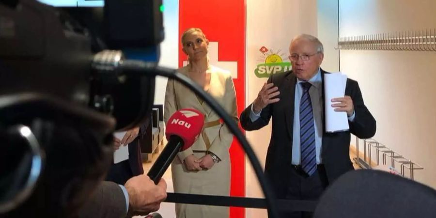 Alt Bundesrat Christoph Blocher tritt nach seinem Rücktritt in der «Arena» auf.