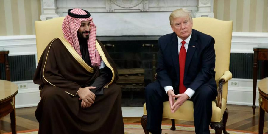 Kronprinz Mohammed bin Salman bei seinem ersten Besuch im Oval Office 2017.