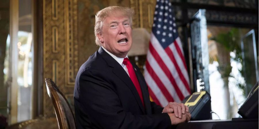 Für Donald Trumps Verhältnisse ist sein Lohn ein Klacks: Der US-Präsident verdient rund 400'000 Franken im Jahr – nur wenig andere Staatschefs verdienen so viel.