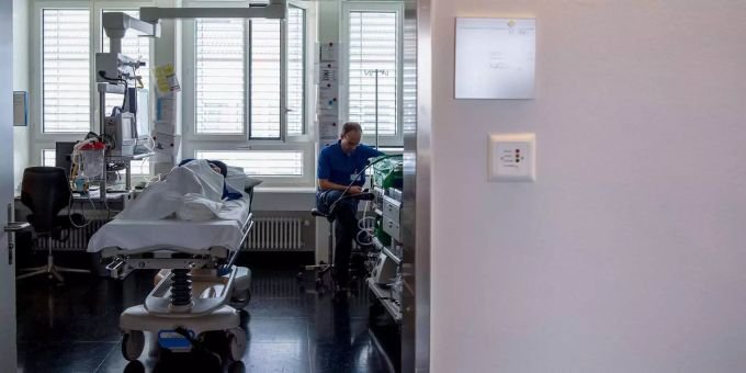 Der somalische Asylbewerber soll angeblich in einem Zürcher Spital operiert werden. Asylbewerber Spital Zürich