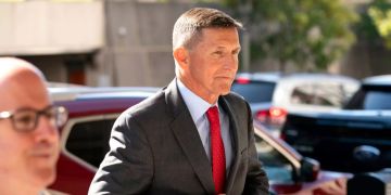 Michael Flynn auf dem Weg ins Gericht.