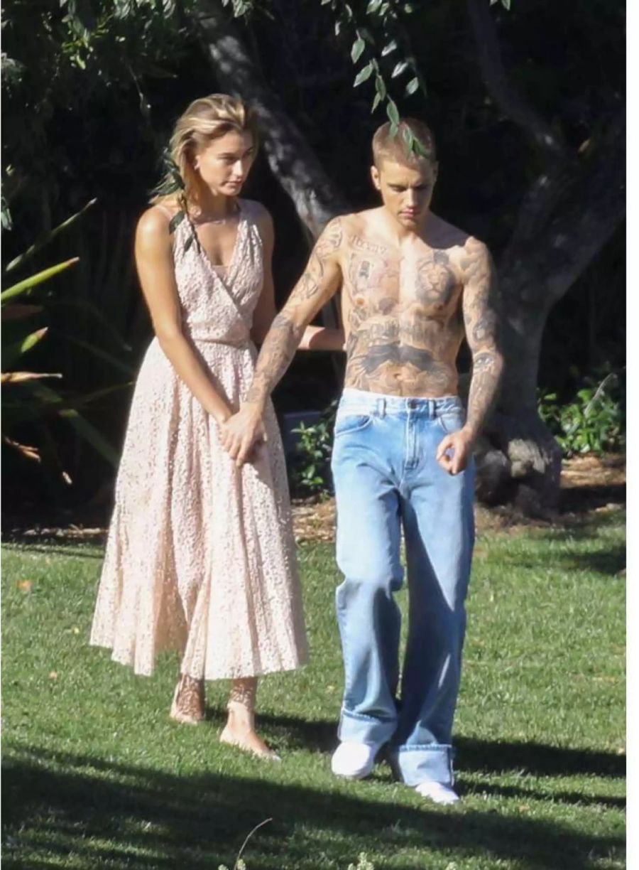 Justin Bieber und Ehefrau Hailey Bieber verliessen nach dem Vorfall schnell die Location.