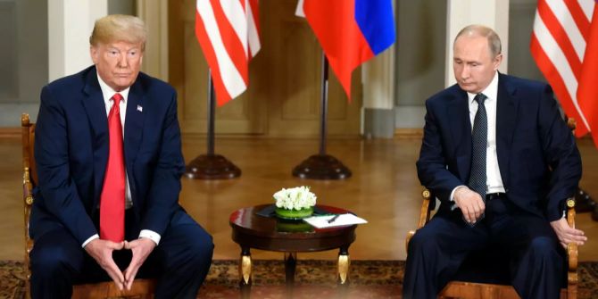 Donald Trump, Präsident USA, und Wladimir Putin, Präsident Russland bei einem Treffen.