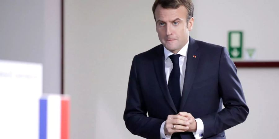 Emmanuel Macron, Präsident von Frankreich, kommt zu einer Pressekonferenz zum Abschluss des EU-Gipfels.