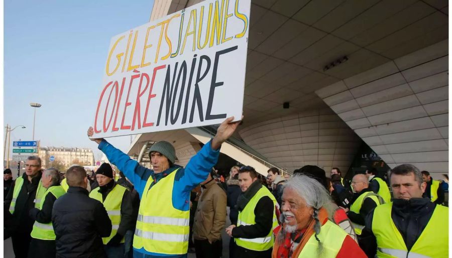 Protest gegen zu hohe Spritpreise in Frankreich