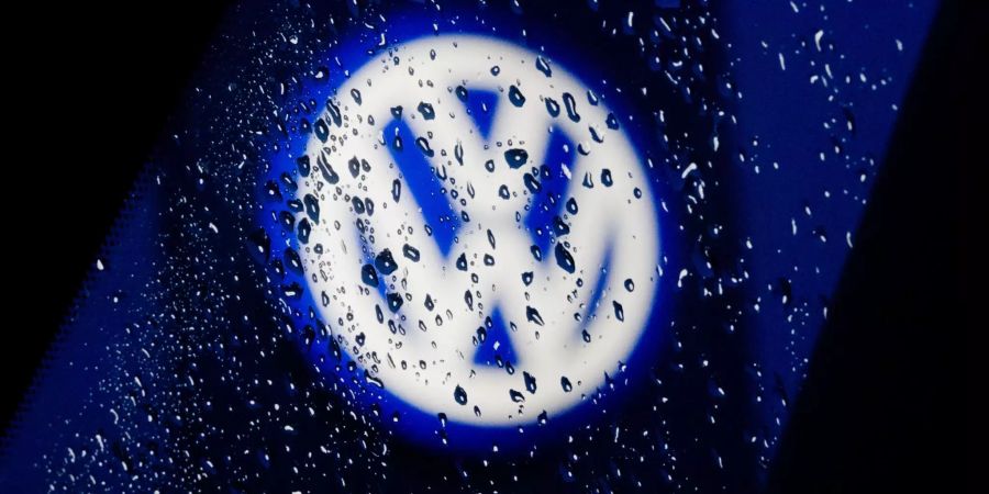 Ein Volkswagen-Logo.