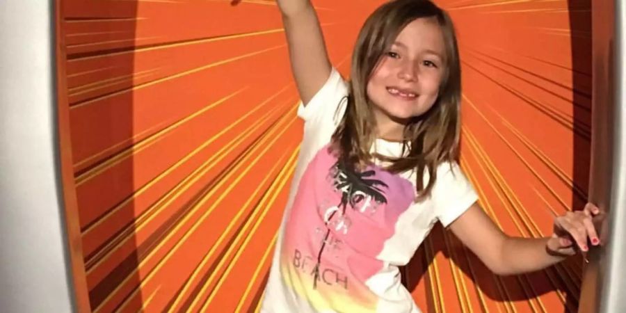Justin hat bereit Schwesterchen Jazmyn Bieber ...
