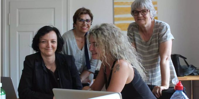 Zeichnen verantwortlich für die Texte, Videos und Bilder: Daniela Gaiotto, Daniela Affolter, Janine Hürlimann, Ruth Kühne (von rechts). Zeichnen verantwortlich für die Texte, Videos und Bilder: Daniela Gaiotto, Daniela Affolter, Janine Hürlimann, Ruth Kühne (von rechts).