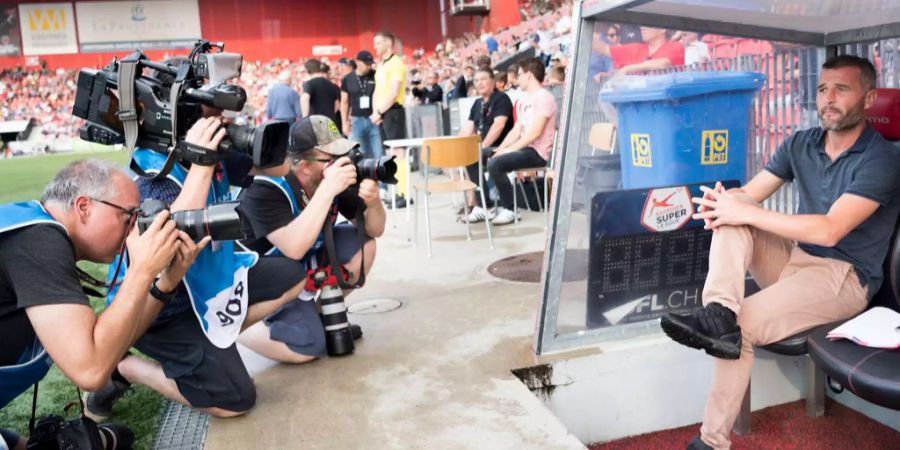 Alex Frei stand heute nach Raphael Wickys Entlassung an der Seitenlinie für den FC Basel.