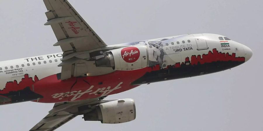 Auf der Flugzeugtoilette der AirAsia wurde ein totes Neugeborenes gefunden.