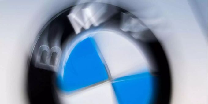 Das Logo von BMW. BMW XM