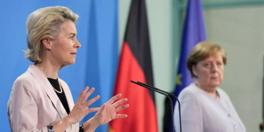 Kommissionschefin von der Leyen in Berlin