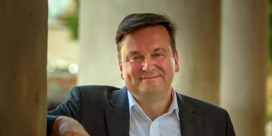 Andreas Wolf wird ab der Spielzeit 2021/2022 erster Kapellmeister des Deutschen Nationaltheaters und der Staatskapelle Weimar. Foto: Candy Welz/Deutsches Nationaltheater Weimar/dpa