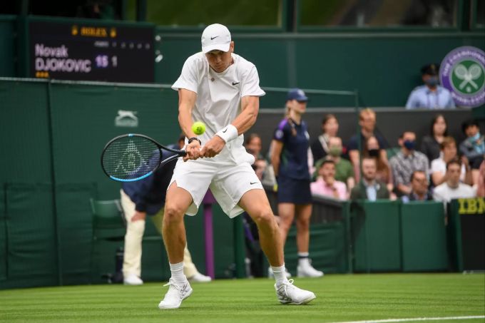 Jack Draper im Spiel gegen Novak Djokovic in Wimbledon. Wimbledon Djokovic Jack Draper