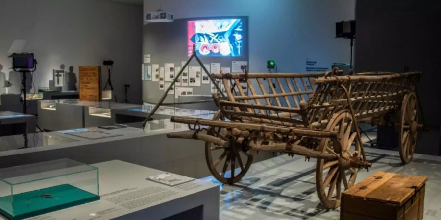 Ausstellungsstücke im Dokumentationszentrum