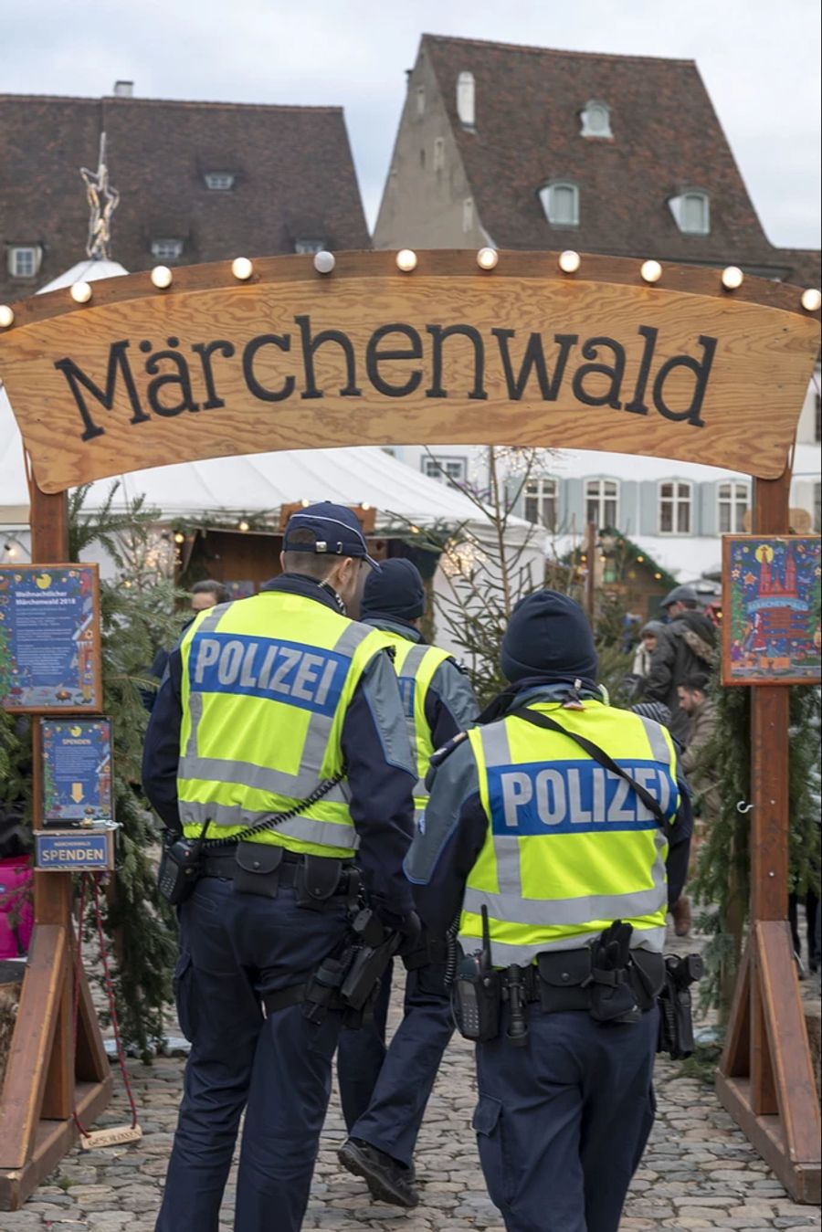 In Basel setzt die Polizei auf die gleichen Massnahmen wie in den Vorjahren.